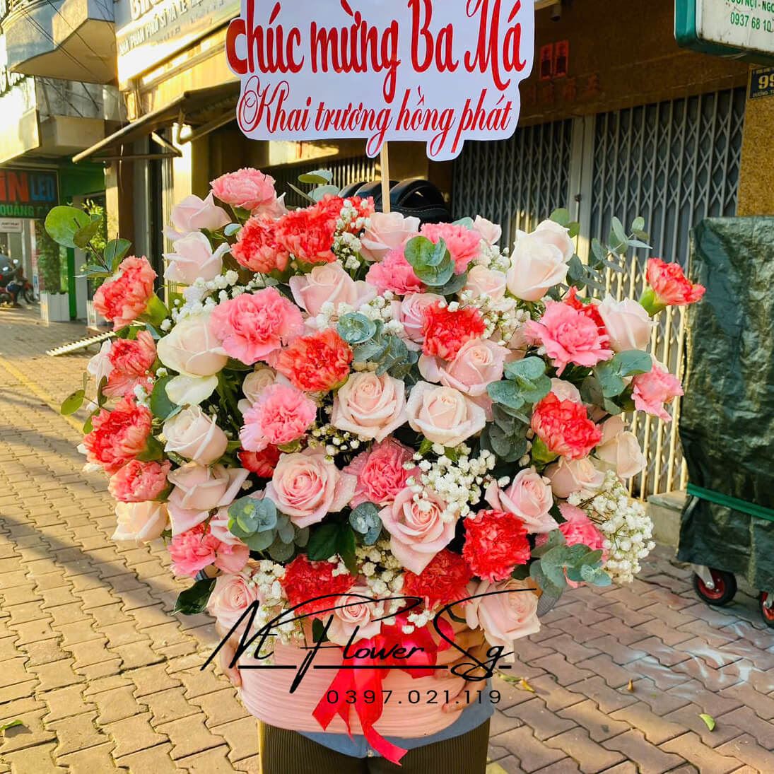 Giỏ hoa tươi  Hồng Kem Phăng Hồng GH04